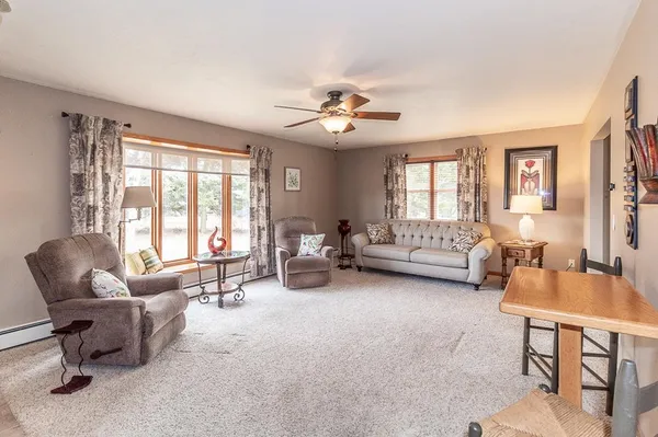 $399,900 | N3219 County Rd D, New London, WI 54961