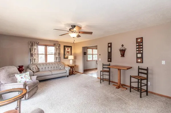 $399,900 | N3219 County Rd D, New London, WI 54961