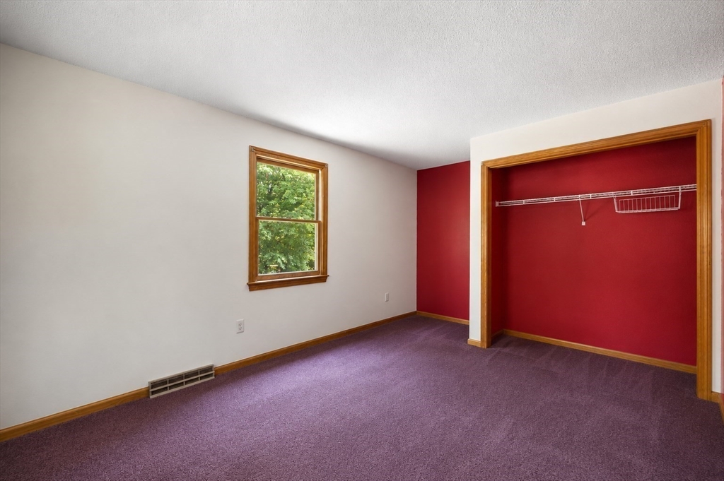 284 Buck Pond Road Westfield, MA 01085 - Photo 18 of 36