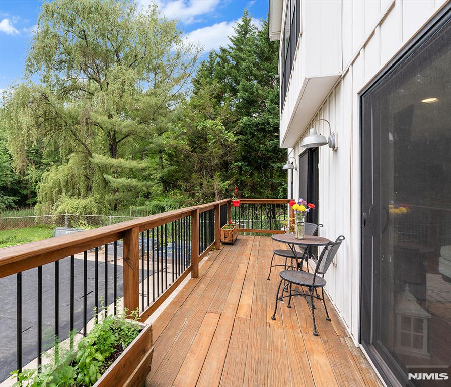 55 Cripplebush Road Old Tappan, NJ 07675 - Photo 32 of 44