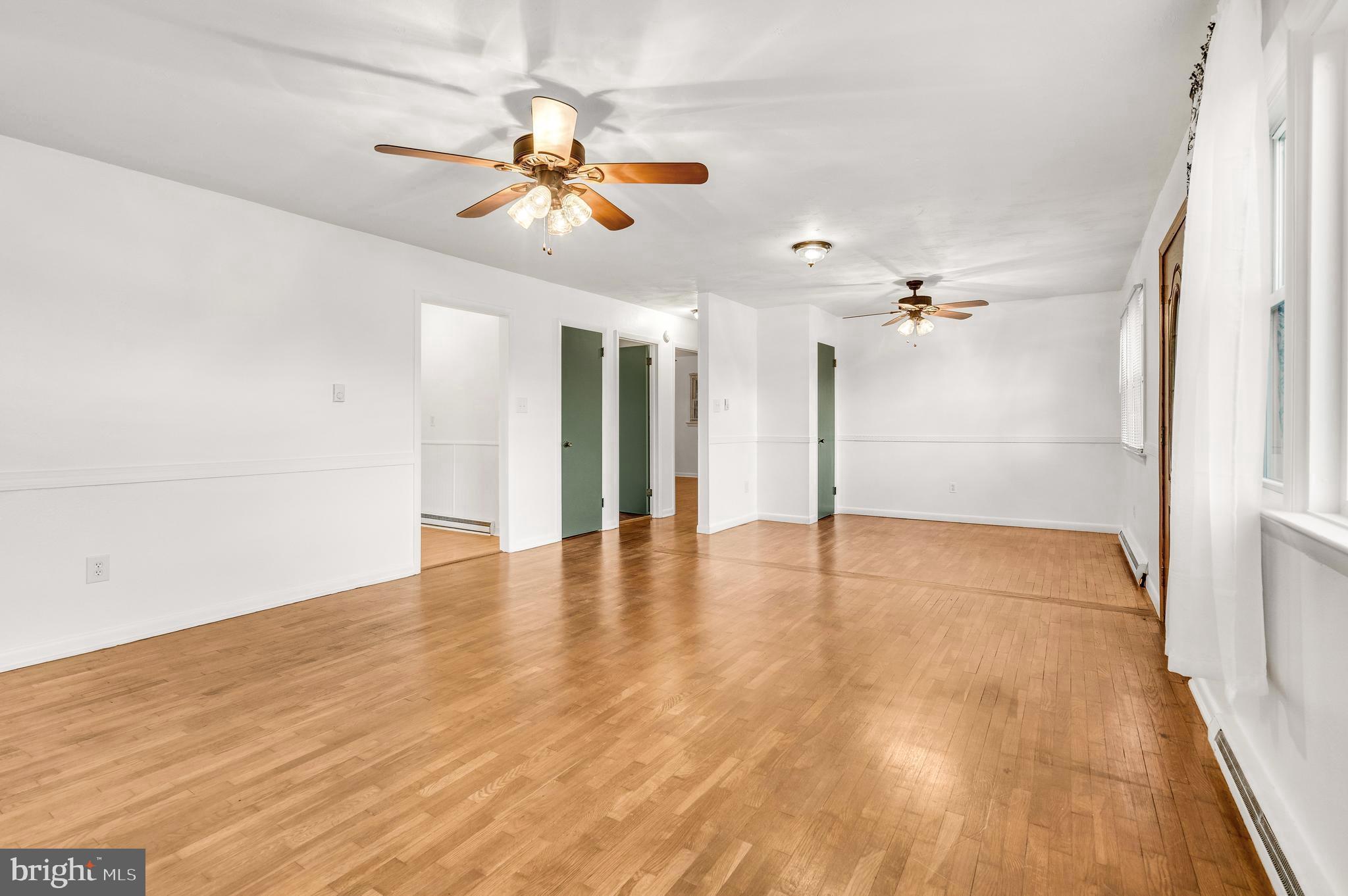 310 North Fairfax Boulevard Ranson, WV 25438 - Photo 13 of 36 a view of an empty room with a window