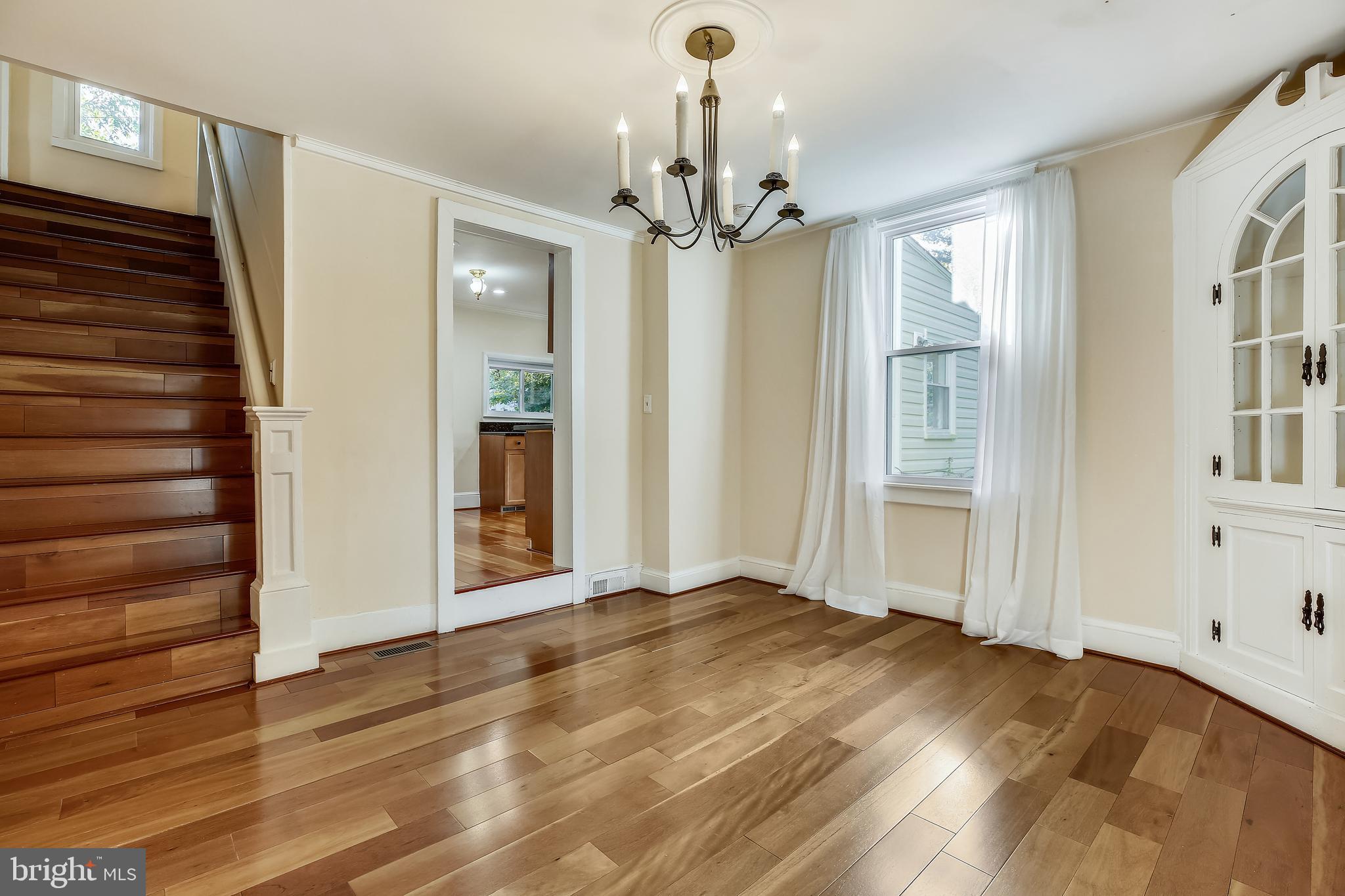 411 Baltimore Road Rockville, MD 20850 - Photo 15 of 48 Formal Dining-Rm Built-Ins Upgraded Lighting*MMM