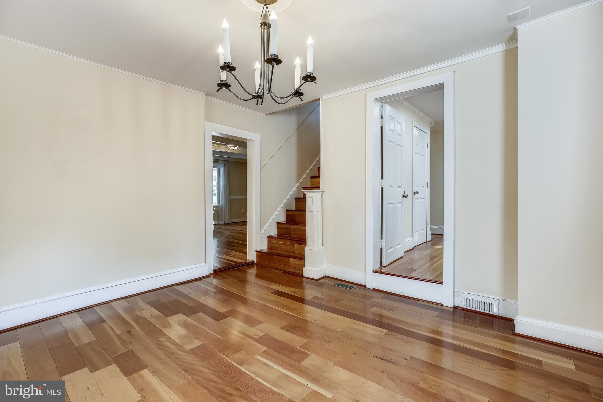 411 Baltimore Road Rockville, MD 20850 - Photo 16 of 48 Formal Dining-Rm Built-Ins Upgraded Lighting*MMM
