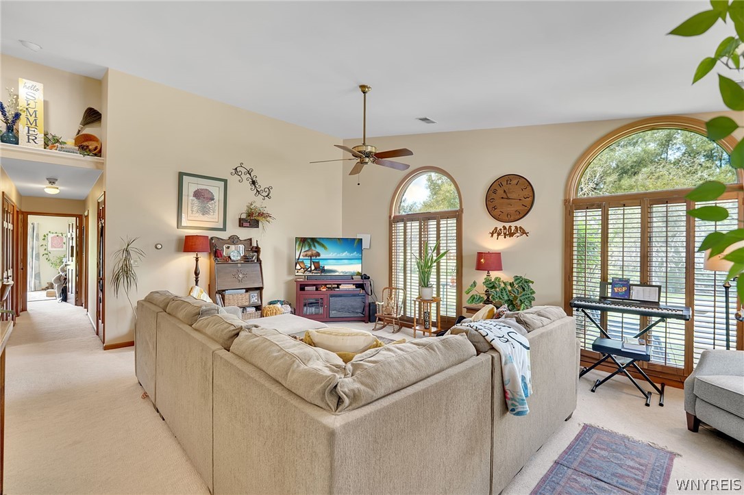 10705 Keller Road Clarence, NY 14031 - Photo 7 of 50 Gallery Image 7