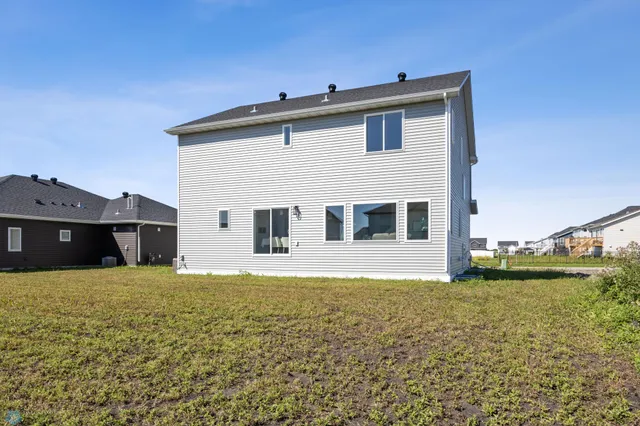 $617,500 | 603 Lorraine Way, Colfax, ND 58018
