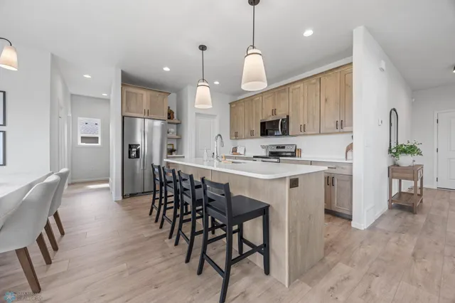 $617,500 | 603 Lorraine Way, Colfax, ND 58018