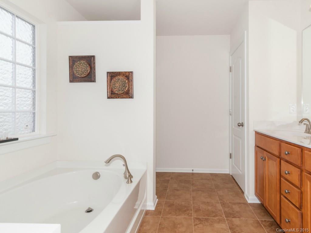 11132 Sandstone Road, Unit 182 Charlotte, NC 28277 - Photo 21 of 24 Gallery Image 21
