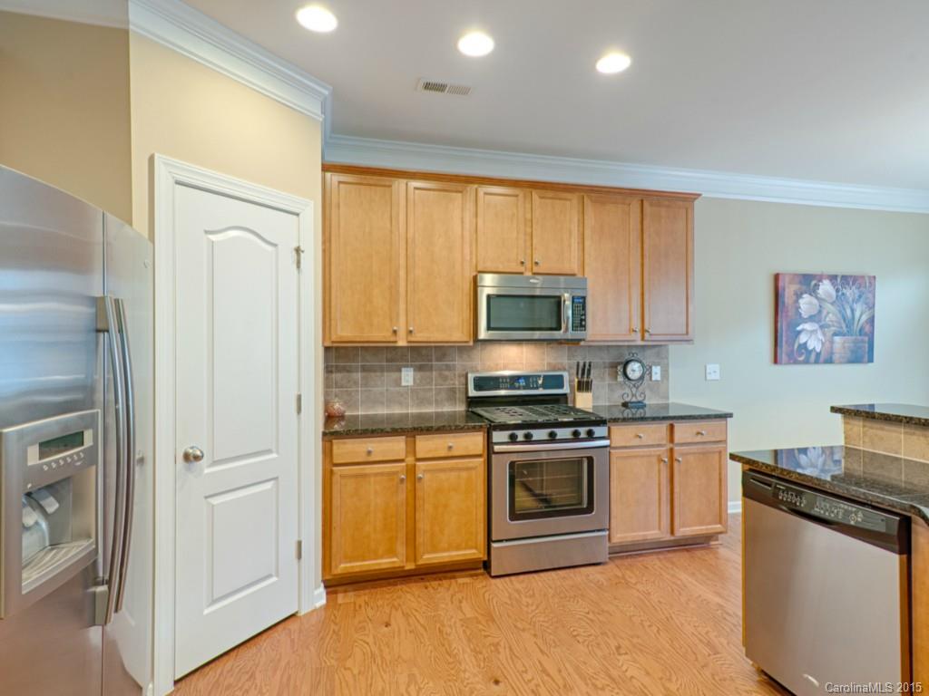 11132 Sandstone Road, Unit 182 Charlotte, NC 28277 - Photo 7 of 24 Gallery Image 7