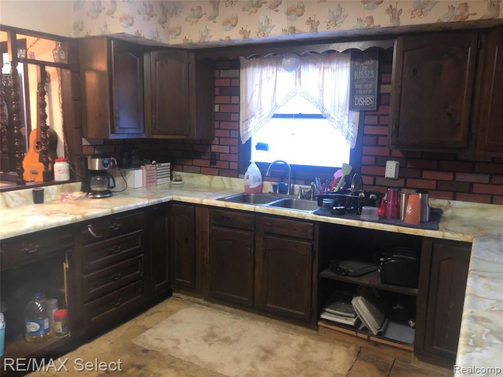 12273 North Genesee Road Clio, MI 48420 - Photo 17 of 19