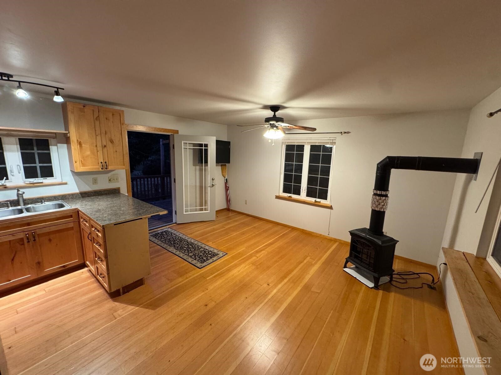 9962 Rustic Lane Sedro-Woolley, WA 98284 - Photo 5 of 28 Gallery Image 5