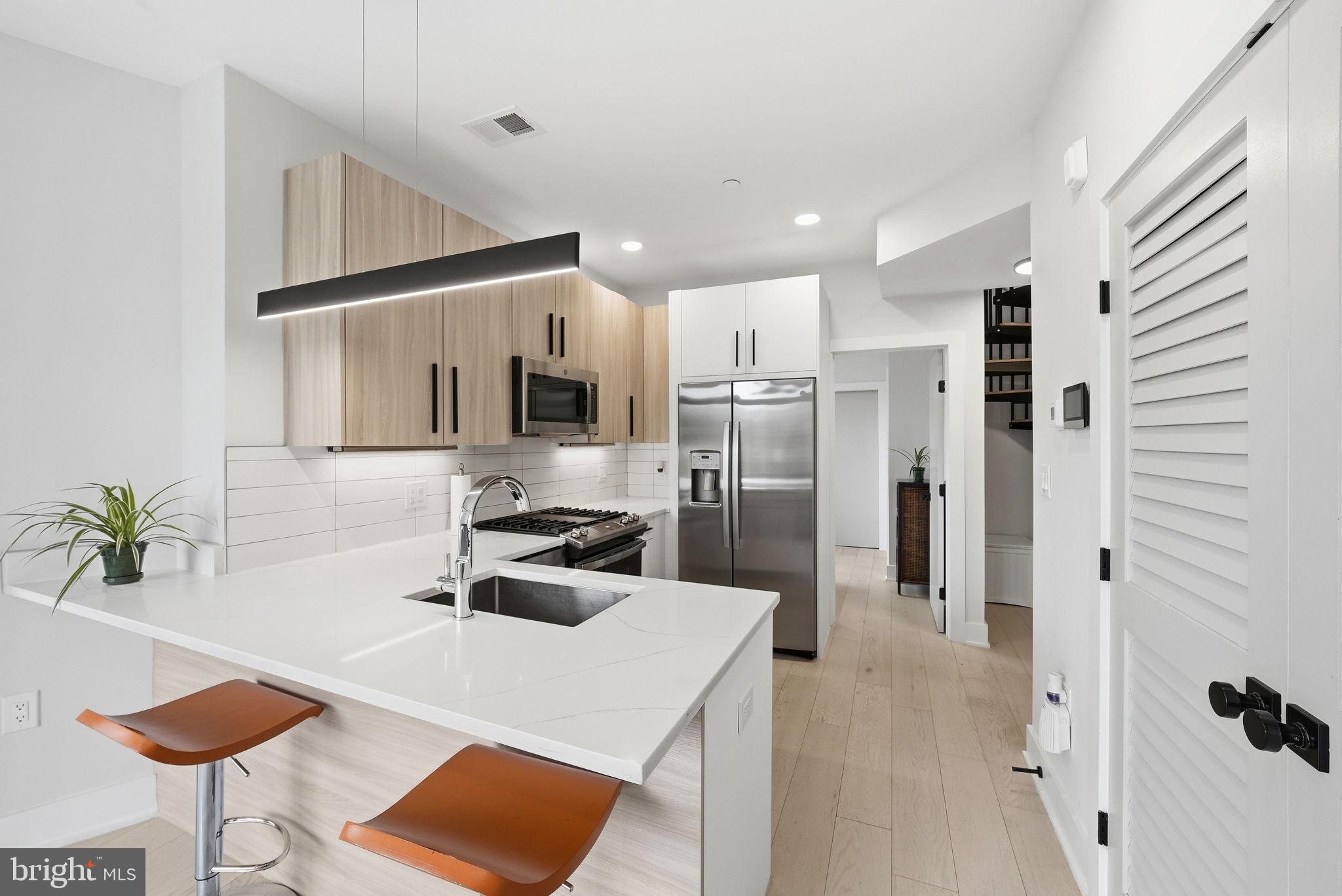 2001 I Street Northeast, Unit 10 Washington, DC 20002 - Photo 6 of 35 Gallery Image 6