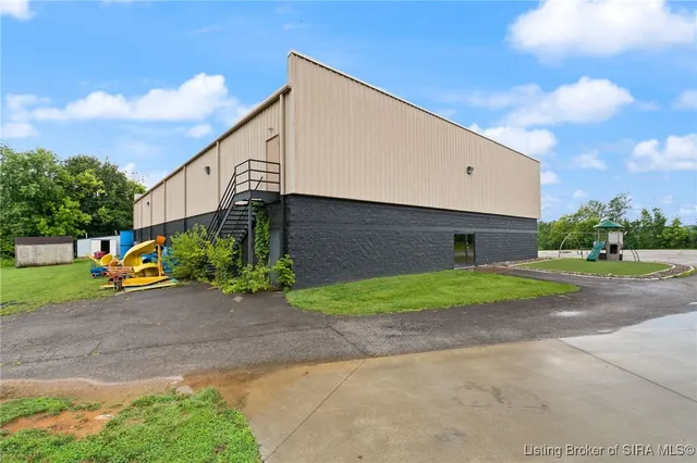 $1,495,000 | 1213 Oakes Way, Georgetown, IN 47122