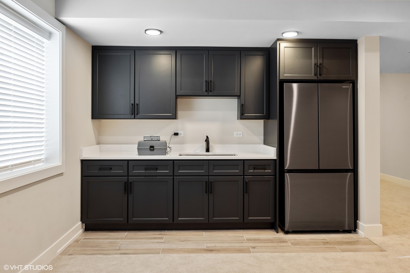 191 Rex Boulevard Elmhurst, IL 60126 - Photo 19 of 20 a kitchen with a refrigerator and a sink