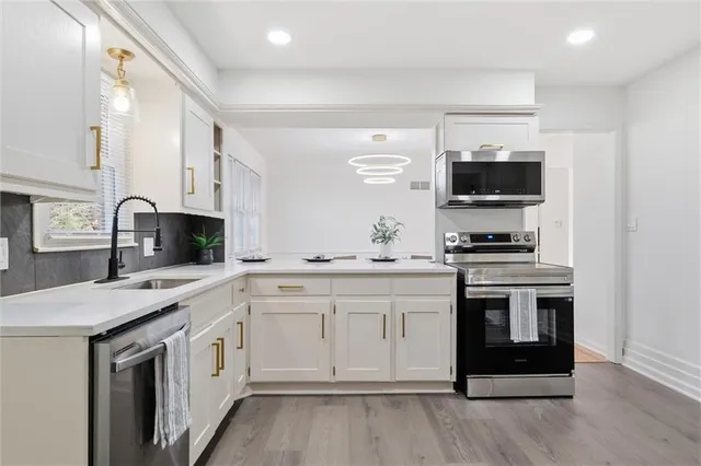 $337,500 | 11408 East 65th Terrace, Raytown, MO 64133