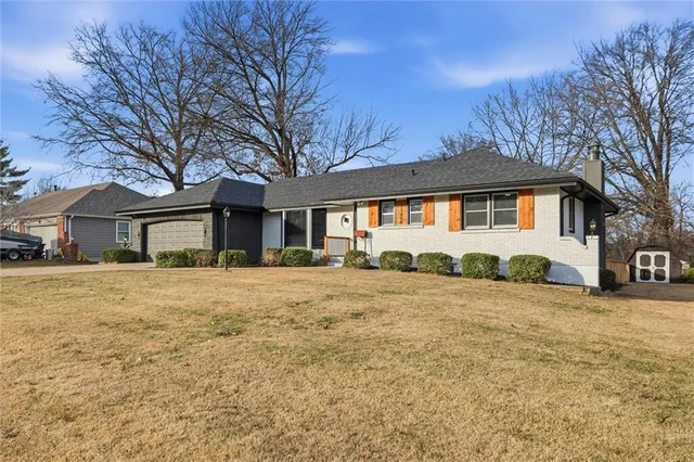 $337,500 | 11408 East 65th Terrace, Raytown, MO 64133