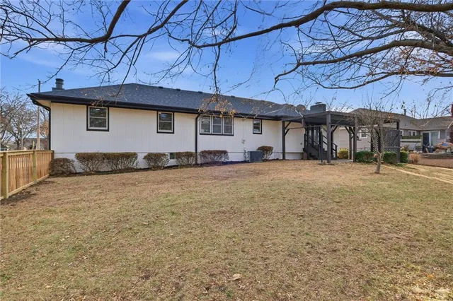 $337,500 | 11408 East 65th Terrace, Raytown, MO 64133