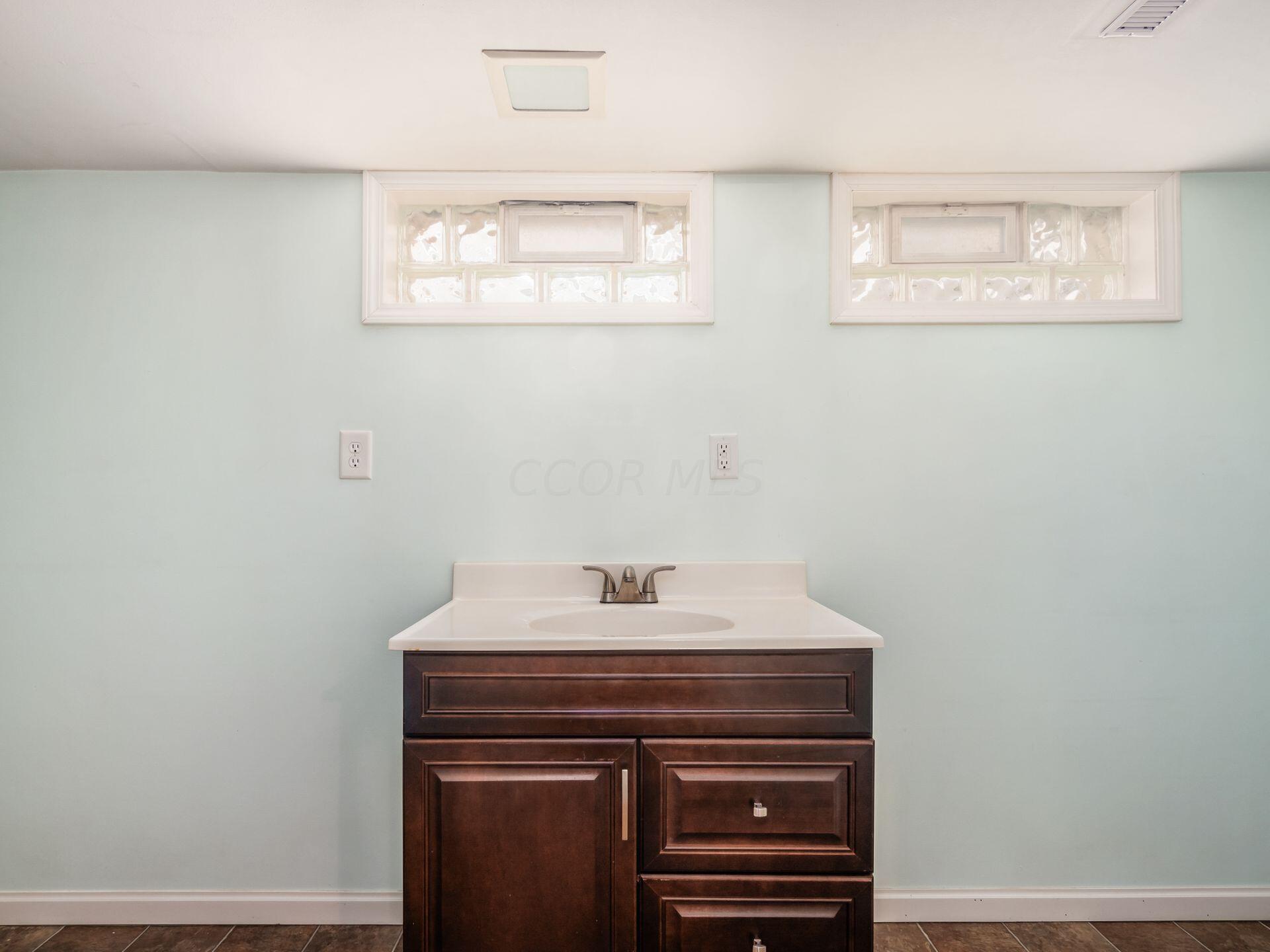 60 Garden Road Columbus, OH 43214 - Photo 26 of 47 035_ Rd Columbus OH 43214 USA