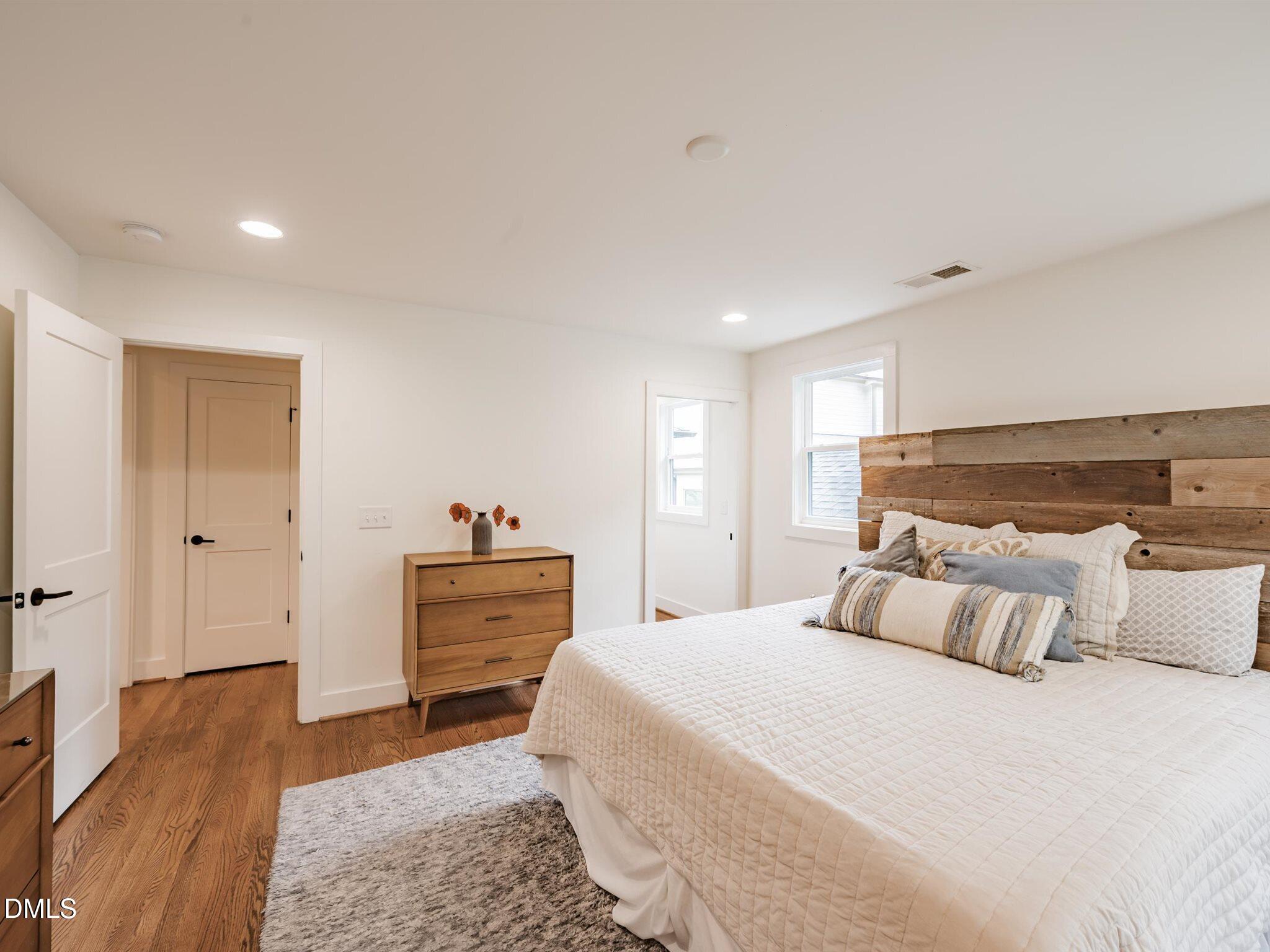 828 Woodburn Road Raleigh, NC 27605 - Photo 35 of 76 37-Primary Bedroom