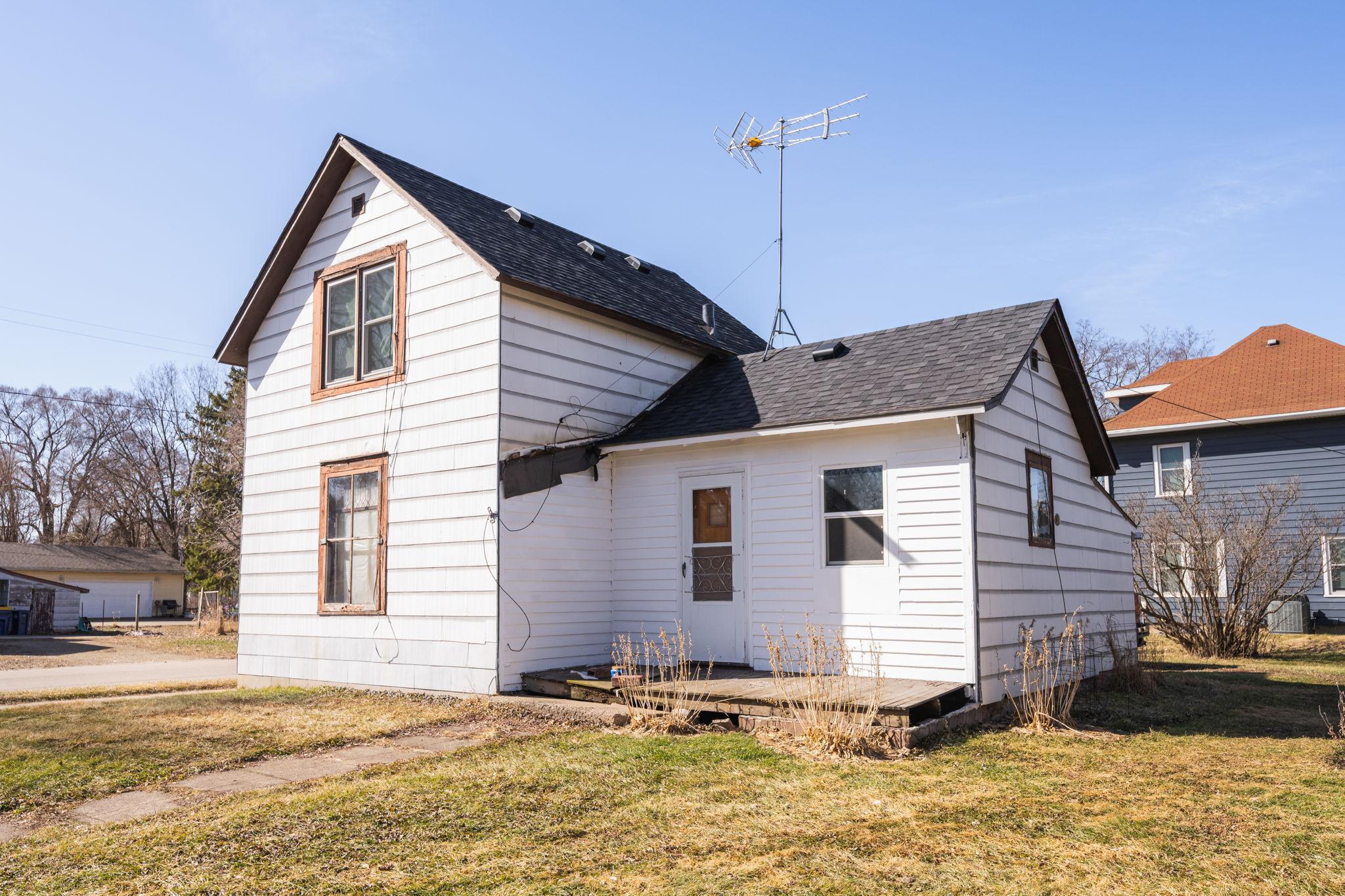 1102 1st Avenue Northwest Faribault, MN 55021 - Photo 1 of 1