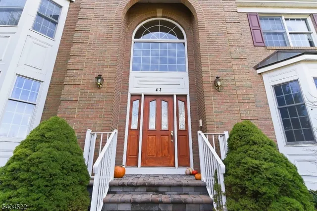$1,500,000 | 43 Rosewood Court, Belle Mead, NJ 08502