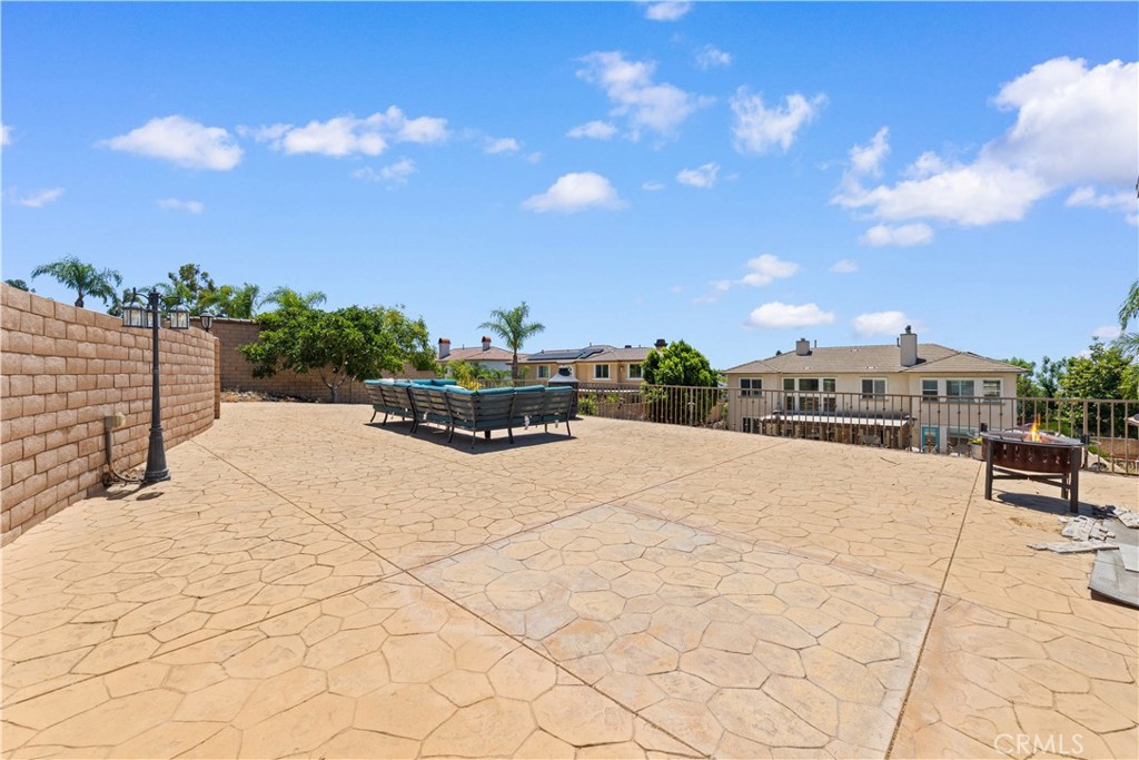 10140 Jacaranda Court Rancho Cucamonga, CA 91737 - Photo 56 of 70 More entertaining space