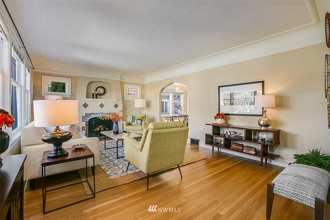 935 North 83rd Street Seattle, WA 98103 - Photo 2 of 30 Gallery Image 2