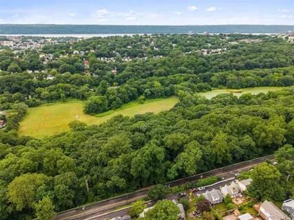$799,000 | 162 Midland Avenue, Yonkers, NY 10705