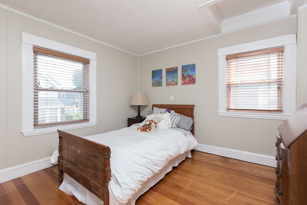 47 Leonard Road Melrose, MA 02176 - Photo 8 of 12 Gallery Image 8