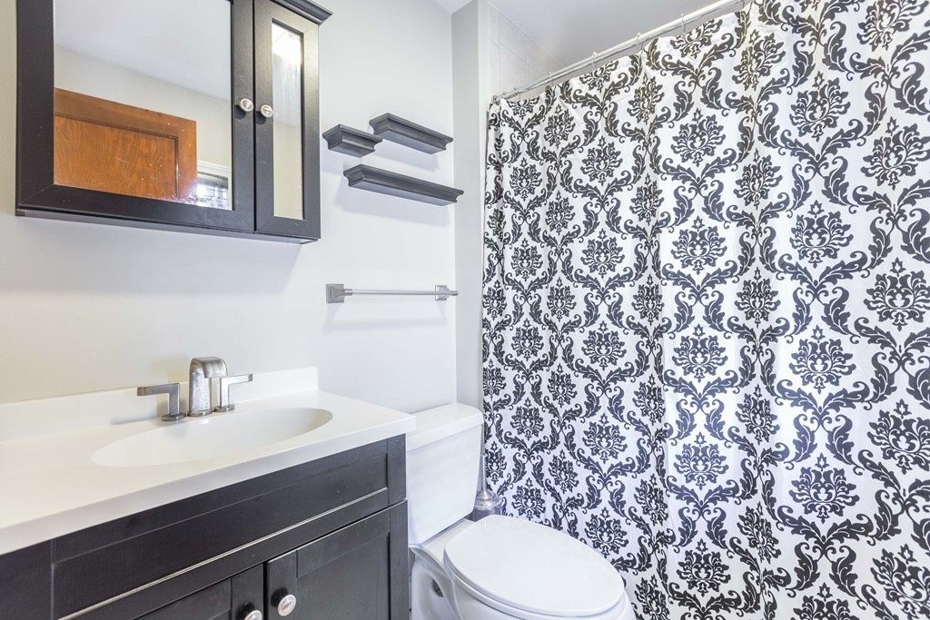 47 Leonard Road Melrose, MA 02176 - Photo 10 of 12 Gallery Image 10