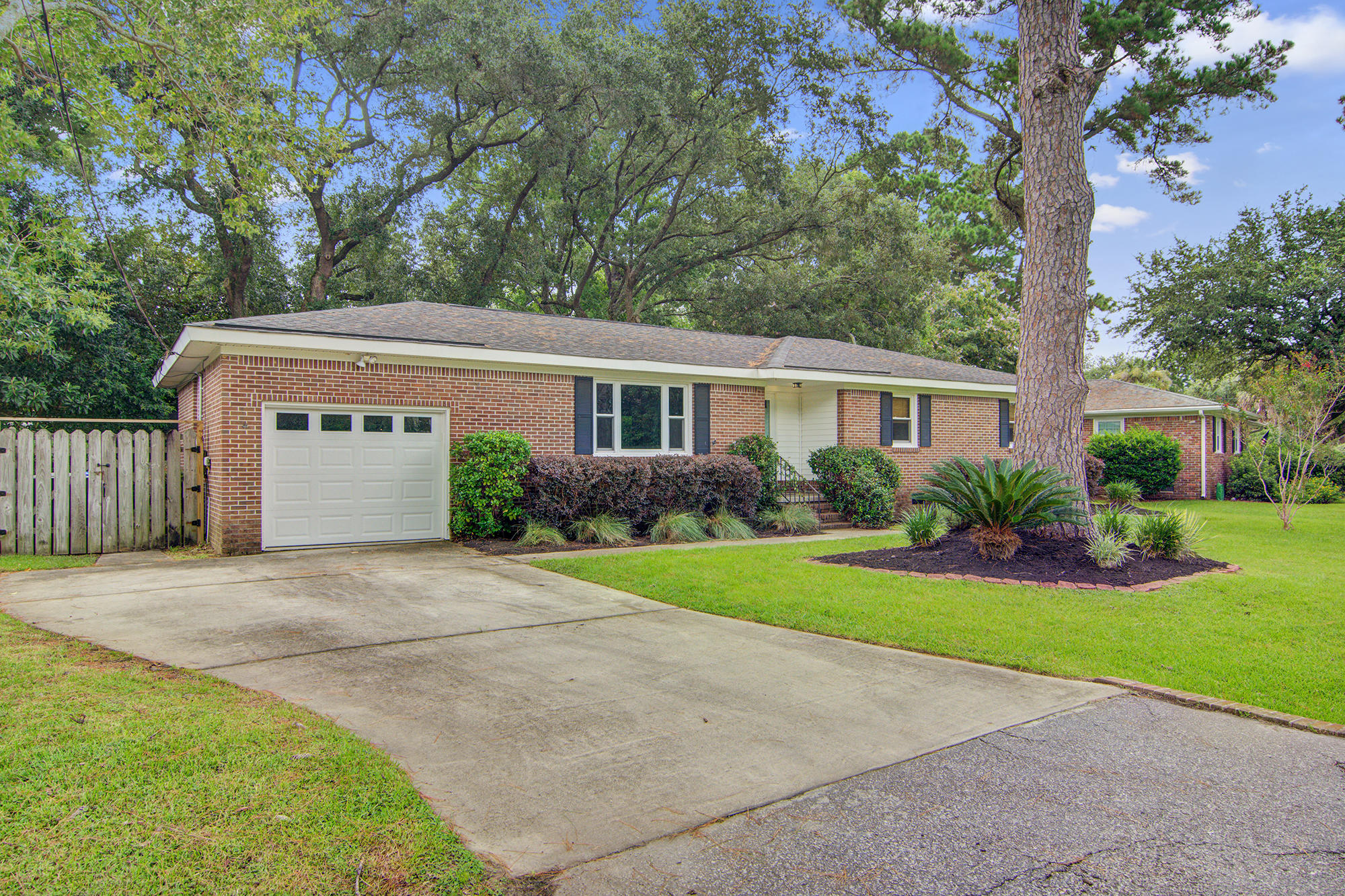 47 Boardman Road Charleston, SC 29407 - Photo 3 of 35 3