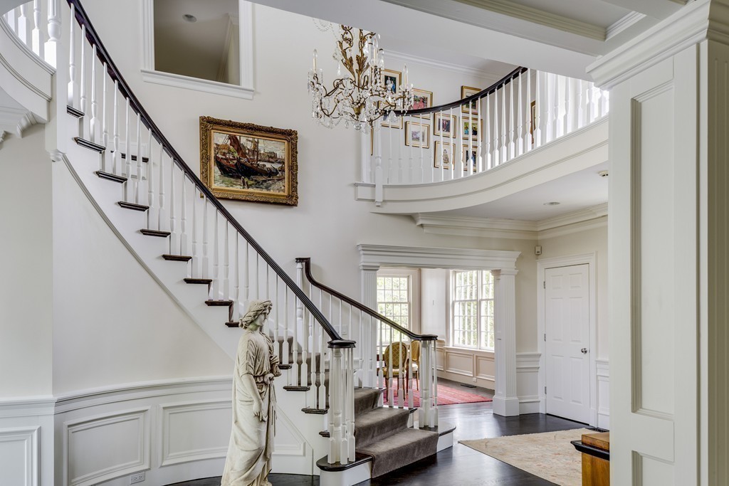 18 Meadowbrook Road Weston, MA 02493 - Photo 10 of 29 a view of entryway