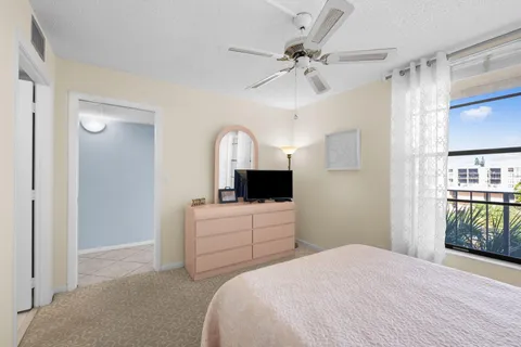 $329,000 | 15 Royal Palm Way, Unit 505, Boca Raton, FL 33432