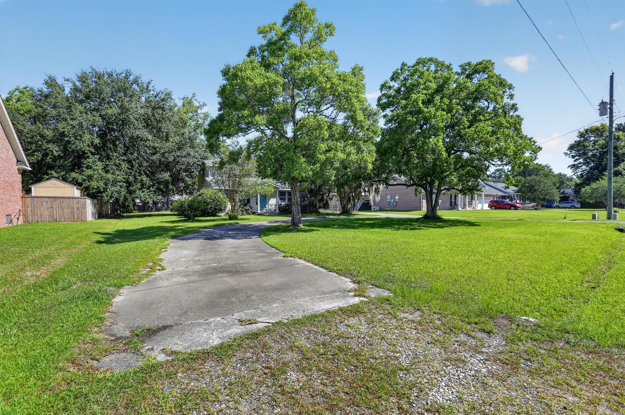 1705 Redwood Moncks Corner, SC 29461 - Photo 2 of 34