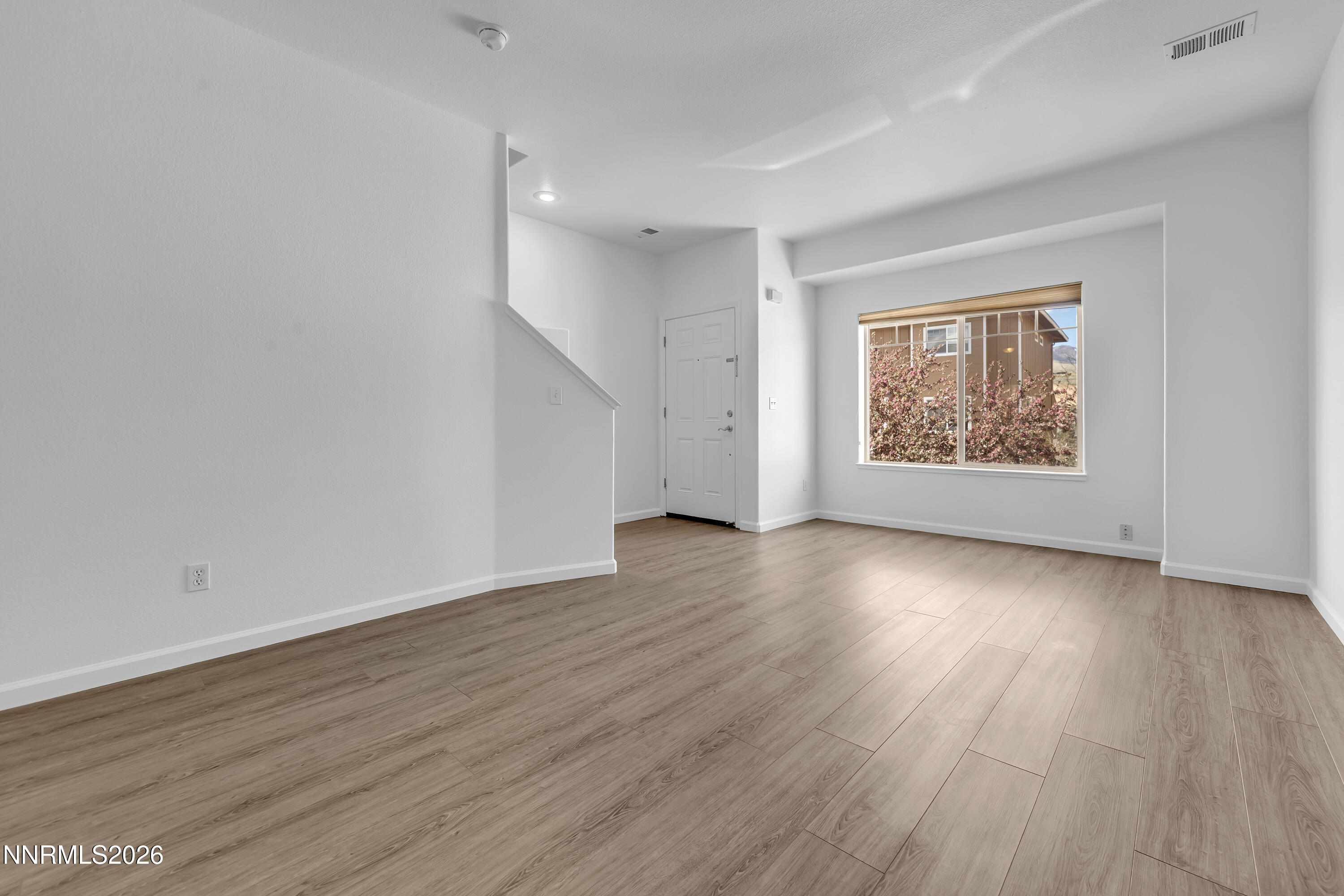 4574 Kathleen Denise Lane Reno, NV 89503 - Photo 4 of 35 KathleneDenise4574-004