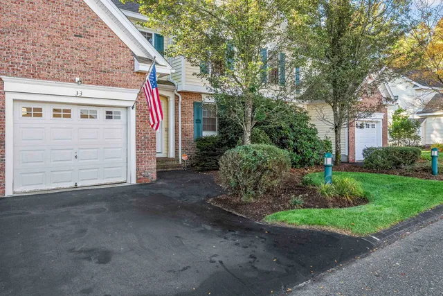 $439,500 | 3 Cabernet Drive, Unit 3, Concord, NH 03303