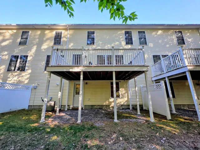 $439,500 | 3 Cabernet Drive, Unit 3, Concord, NH 03303