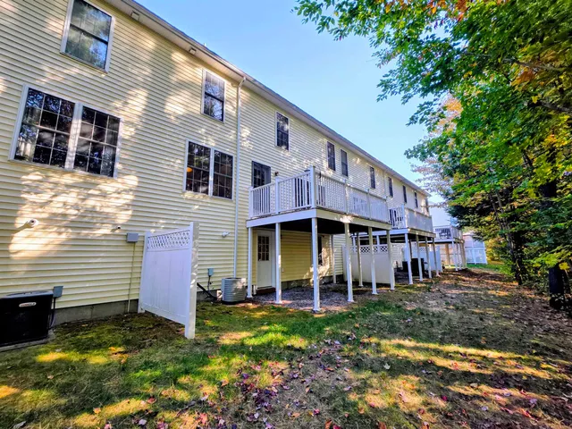 $439,500 | 3 Cabernet Drive, Unit 3, Concord, NH 03303