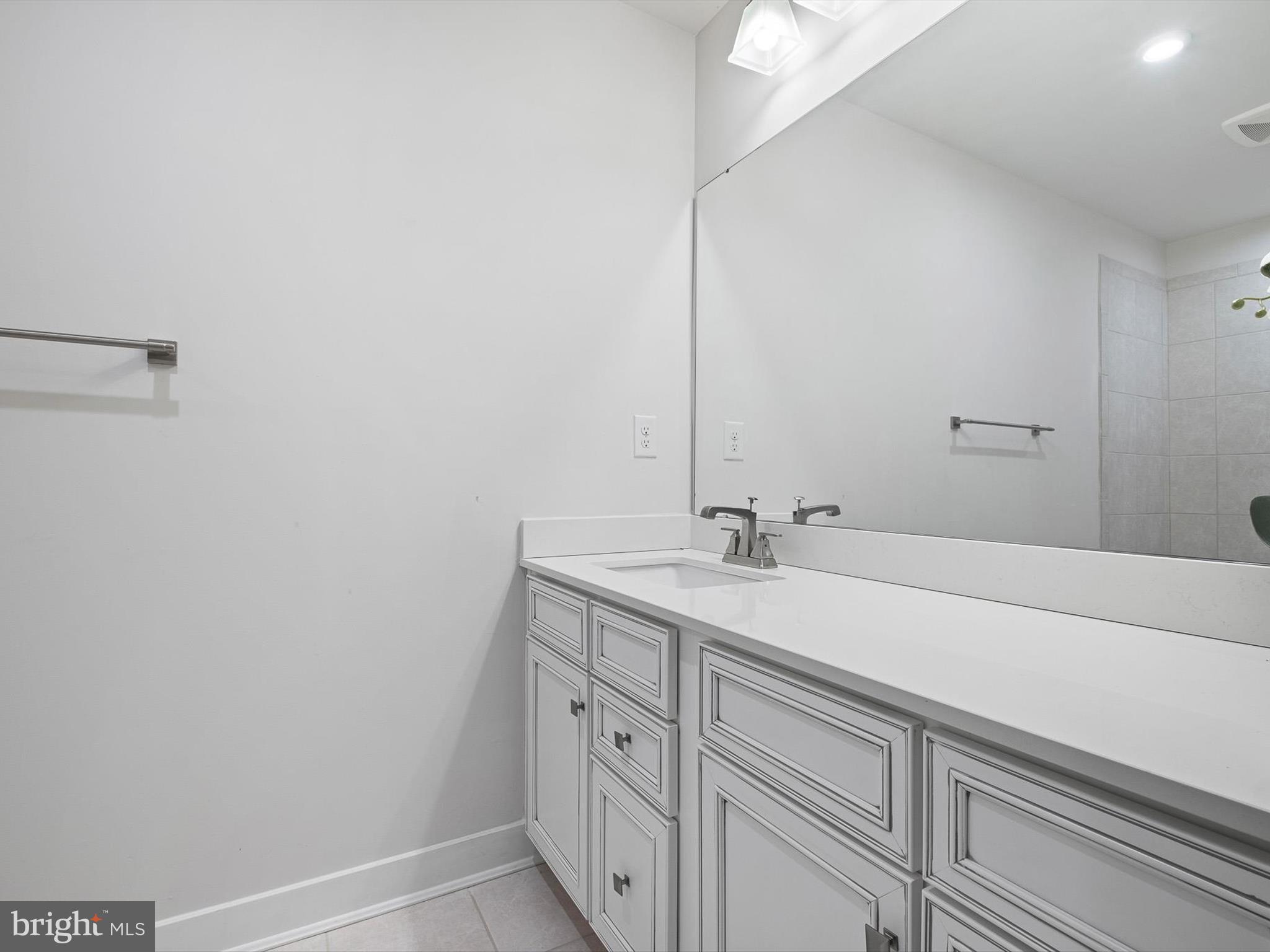 736 Cascade Way Kennett Square, PA 19348 - Photo 26 of 30 2nd Floor full bath