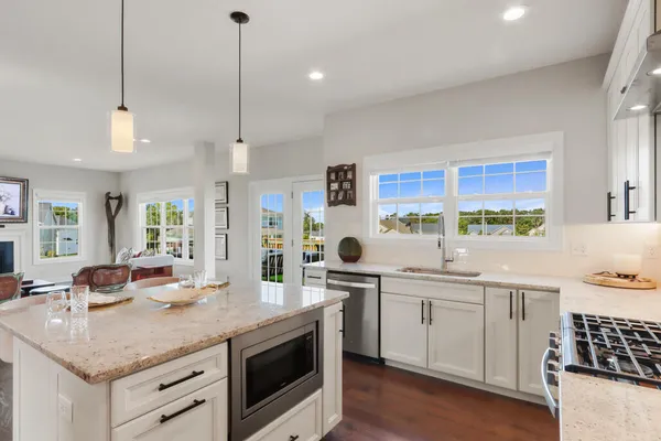 $1,035,000 | 565 North Boulder Ridge Drive, Lake Geneva, WI 53147