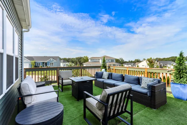 $1,090,000 | 565 North Boulder Ridge Drive, Lake Geneva, WI 53147