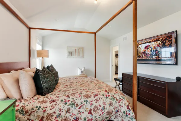 $1,035,000 | 565 North Boulder Ridge Drive, Lake Geneva, WI 53147