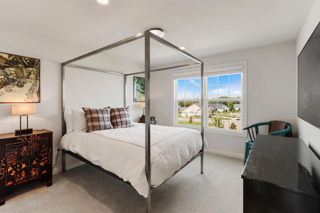 565 North Boulder Ridge Drive Lake Geneva, WI 53147 - Photo 45 of 76 Bedroom 3