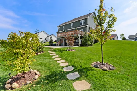 $1,090,000 | 565 North Boulder Ridge Drive, Lake Geneva, WI 53147