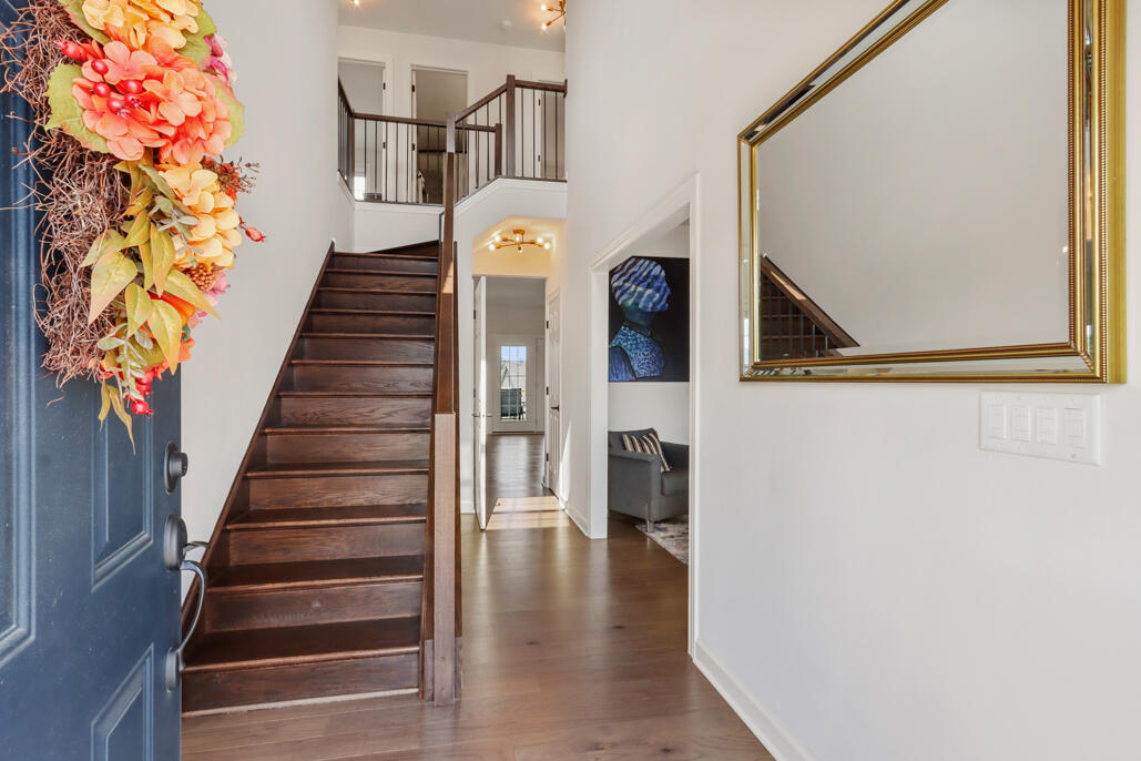 565 North Boulder Ridge Drive Lake Geneva, WI 53147 - Photo 8 of 76 Entry