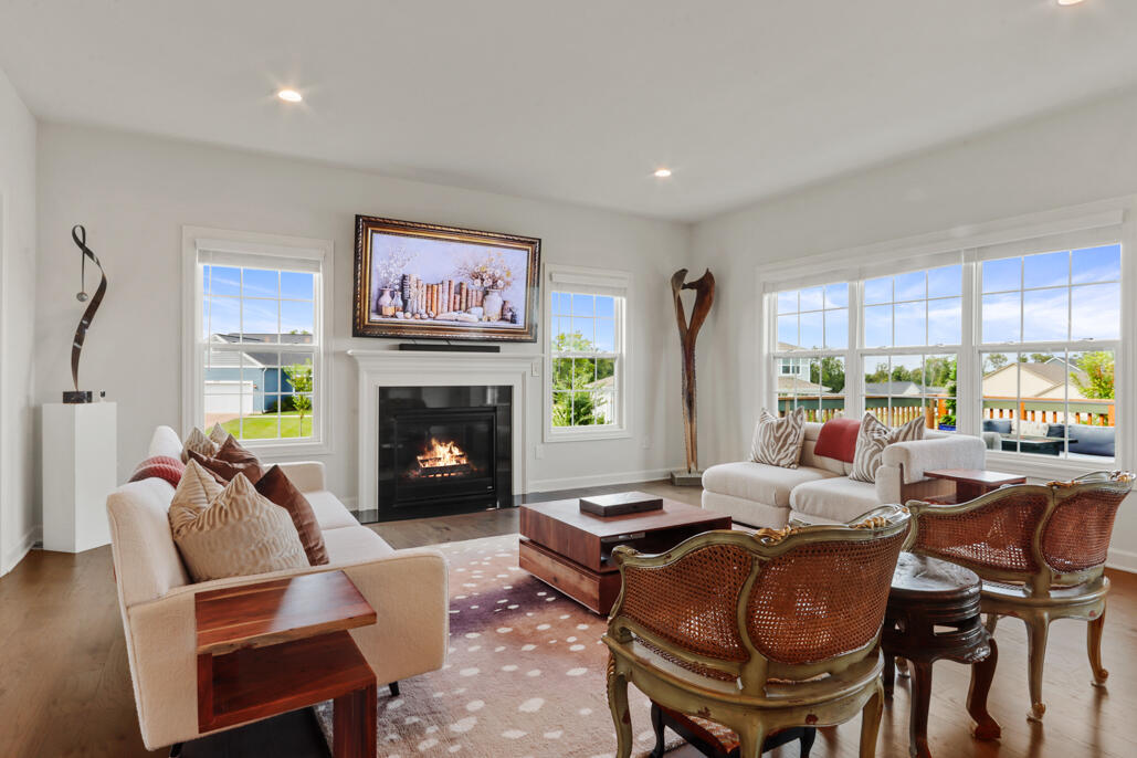 565 North Boulder Ridge Drive Lake Geneva, WI 53147 - Photo 10 of 76 Great Room
