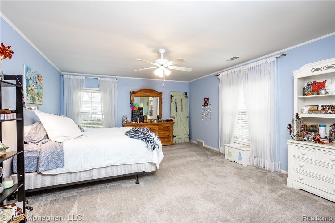 179 Stephens Road Grosse Pointe, MI 48236 - Photo 48 of 81 179 Stephens L009.jpg