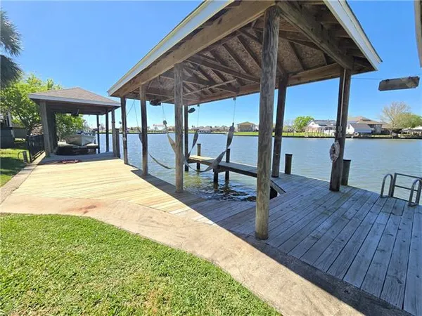 $2,500 | 1776 Marina Drive, Slidell, LA 70458