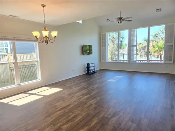 $2,500 | 1776 Marina Drive, Slidell, LA 70458