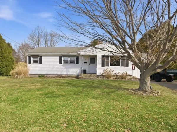 $539,900 | 21 North Drive, Westerly, RI 02891