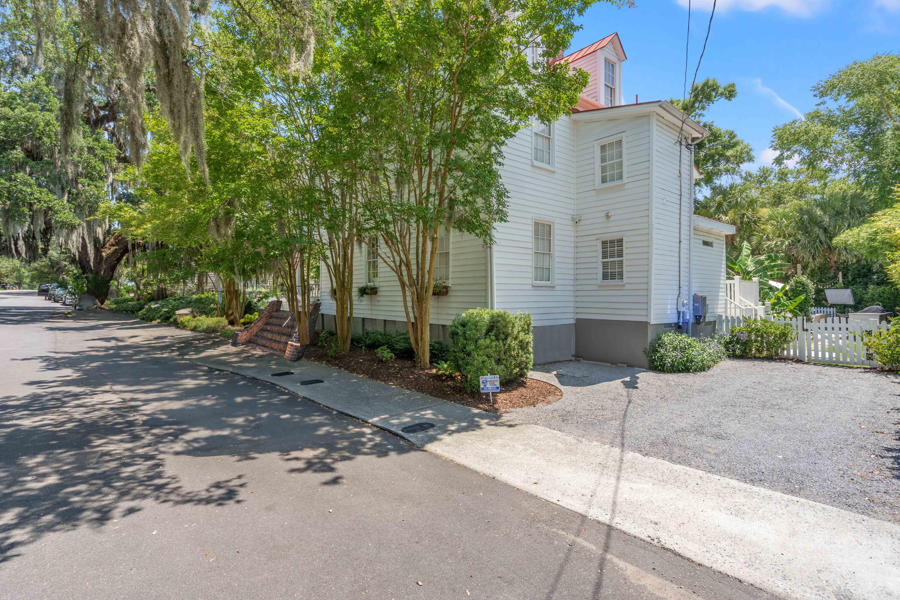 107 Bennett Street Mount Pleasant, SC 29464 - Photo 18 of 108 EYE00009 remove